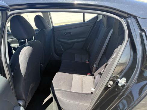 Used 2025 Nissan Sentra SV FWD image 15