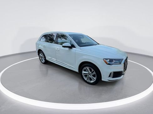 Used 2023 Audi Q7 3.0T Premium Plus AWD/4WD image 2