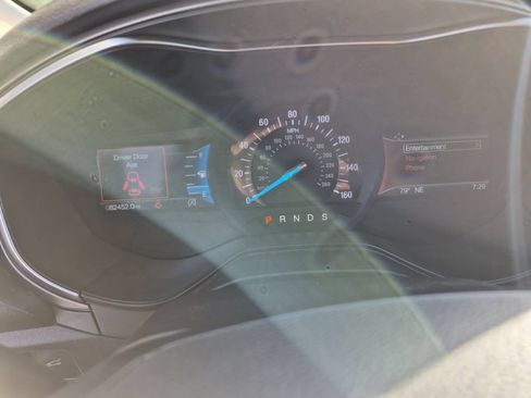 Used 2019 Ford Fusion SE FWD image 18