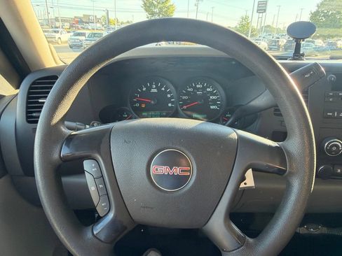 Used 2008 GMC Sierra 1500 W/T w/ Skid Plate Package AWD/4WD image 18
