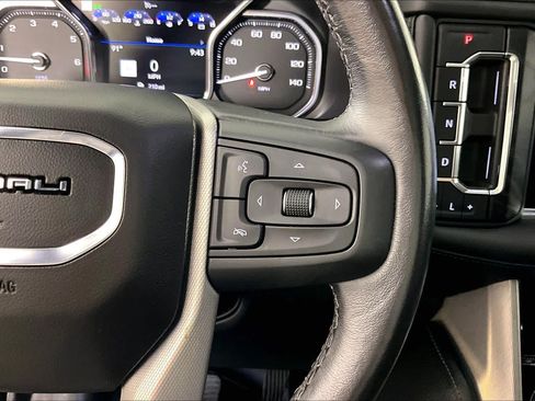 Used 2021 GMC Yukon Denali w/ LPO, Illumination Package RWD image 24