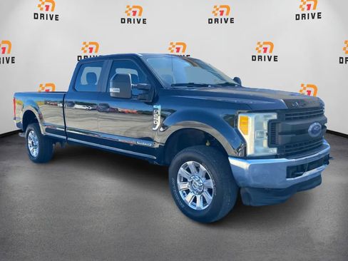 Used 2017 Ford F250 XL w/ Power Equipment Group AWD/4WD image 3