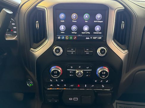 Used 2019 GMC Sierra 1500 SLT w/ SLT Premium Plus Package AWD/4WD image 42