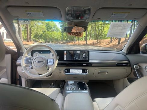 Used 2023 Genesis GV60 Performance AWD/4WD image 26