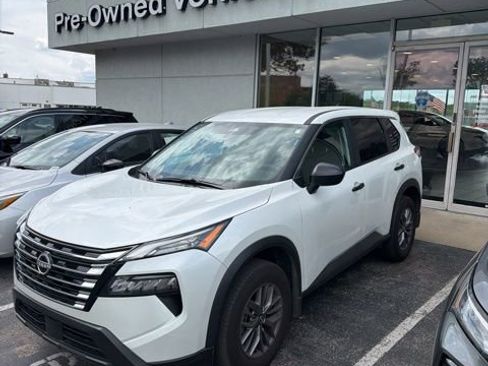 Certified 2025 Nissan Rogue S AWD/4WD image 1