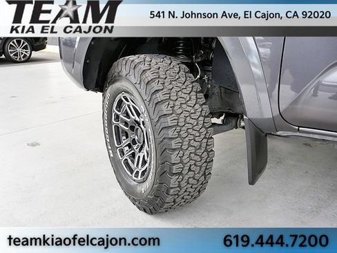 Used 2022 Toyota Tacoma TRD Sport w/ Black Out Package (TMS) AWD/4WD image 4