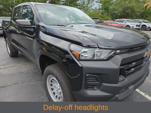Used 2026 Chevrolet Colorado W/T RWD image 8