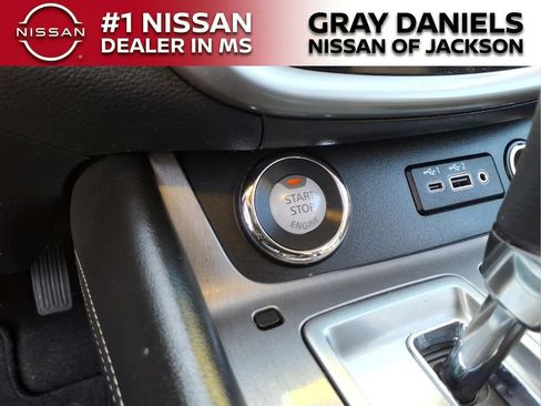 Used 2021 Nissan Murano S AWD/4WD image 15