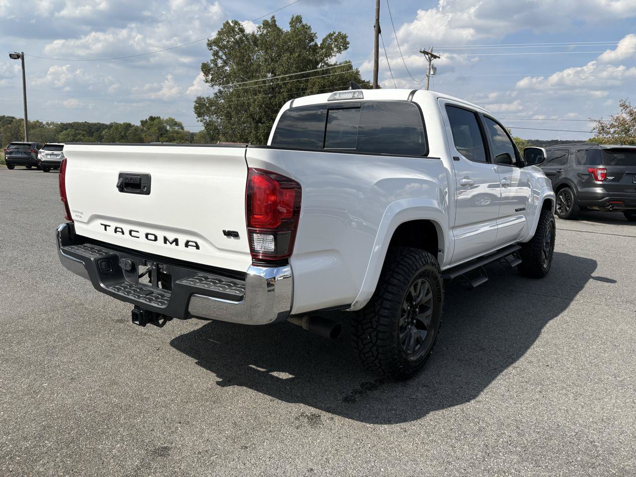 Used 2023 Toyota Tacoma SR5 RWD image 8