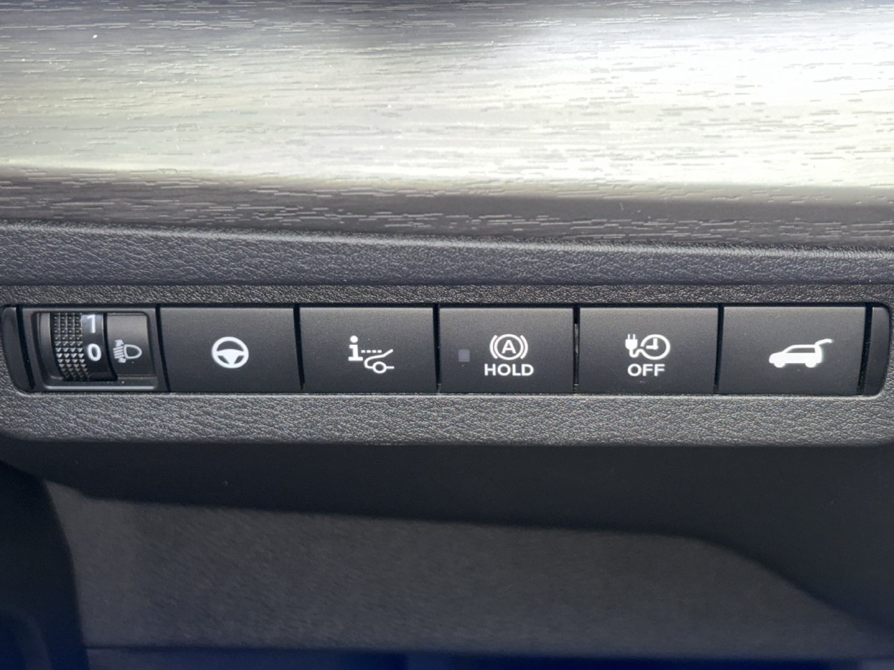 Certified 2024 Nissan Ariya AWD image 13