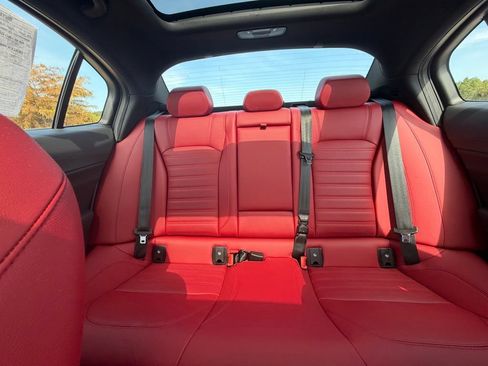 Used 2024 Alfa Romeo Giulia Veloce RWD image 39