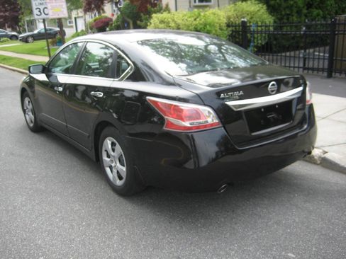Used 2015 Nissan Altima 2.5 S w/ Power Driver Seat Package image 4