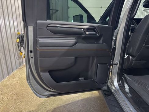 Used 2024 GMC Sierra 2500 AT4 w/ Technology Package AWD/4WD image 20