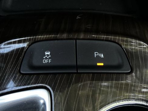 Used 2024 Chevrolet Malibu LT FWD image 22