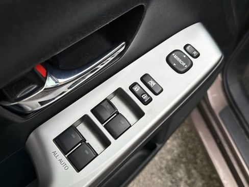 Used 2017 Toyota Prius V Five image 23