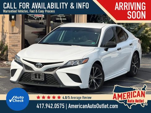 Used 2020 Toyota Camry SE FWD image 1