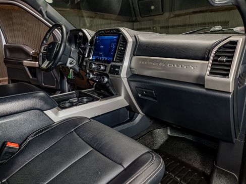 Used 2022 Ford F250 Lariat w/ Tremor Off-Road Package image 15