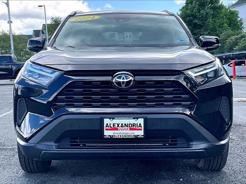 Used 2024 Toyota RAV4 XLE image 3