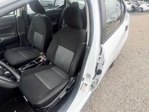 Used 2023 Nissan Versa S FWD image 38