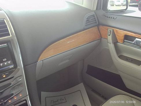 Used 2014 Lincoln MKX AWD w/ Equipment Group 102A image 12