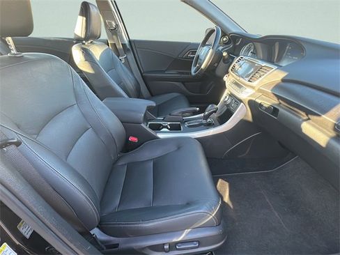 Used 2013 Honda Accord Touring image 20