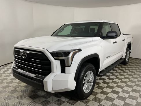 New 2026 Toyota Tundra SR5 image 3