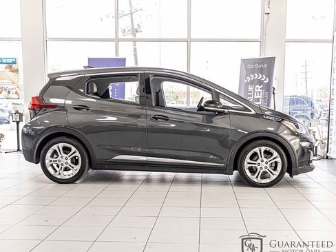 Used 2020 Chevrolet Bolt LT FWD image 9