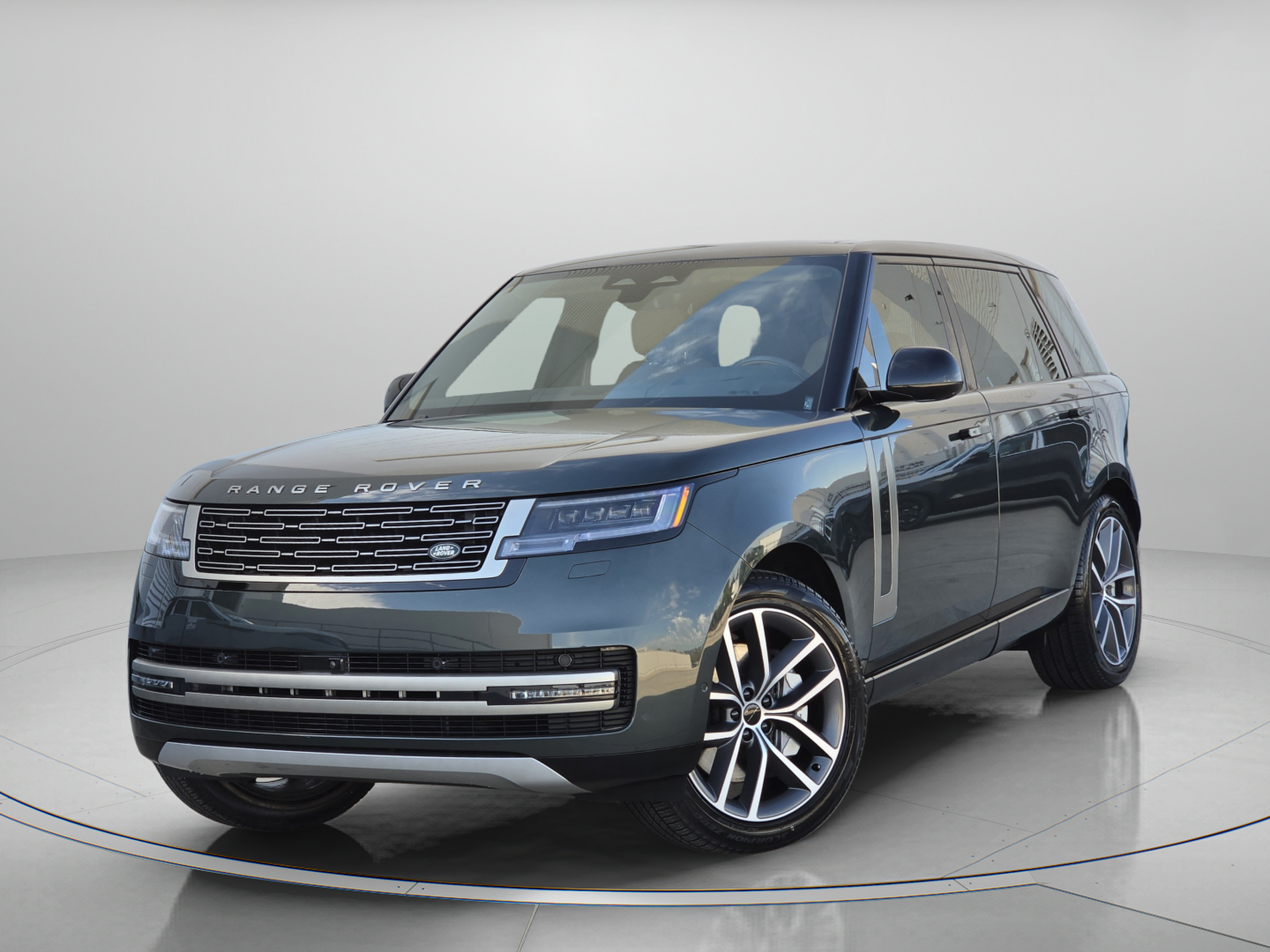 New 2026 Land Rover Range Rover Long Wheelbase SE AWD/4WD image 1