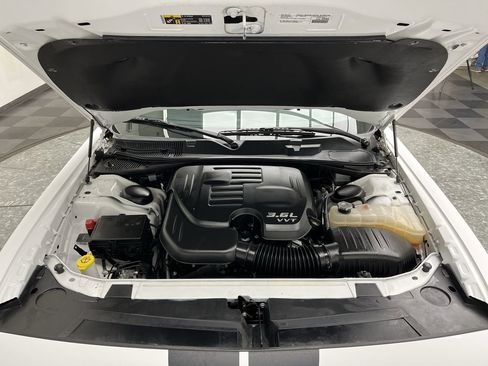 Used 2019 Dodge Challenger SXT w/ Driver Convenience Group RWD image 24