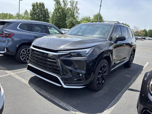 Used 2024 Lexus TX 500h AWD w/ Technology Package image 12