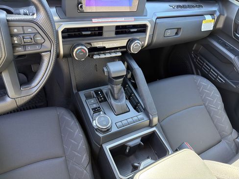 New 2026 Toyota Tacoma SR5 AWD/4WD image 27