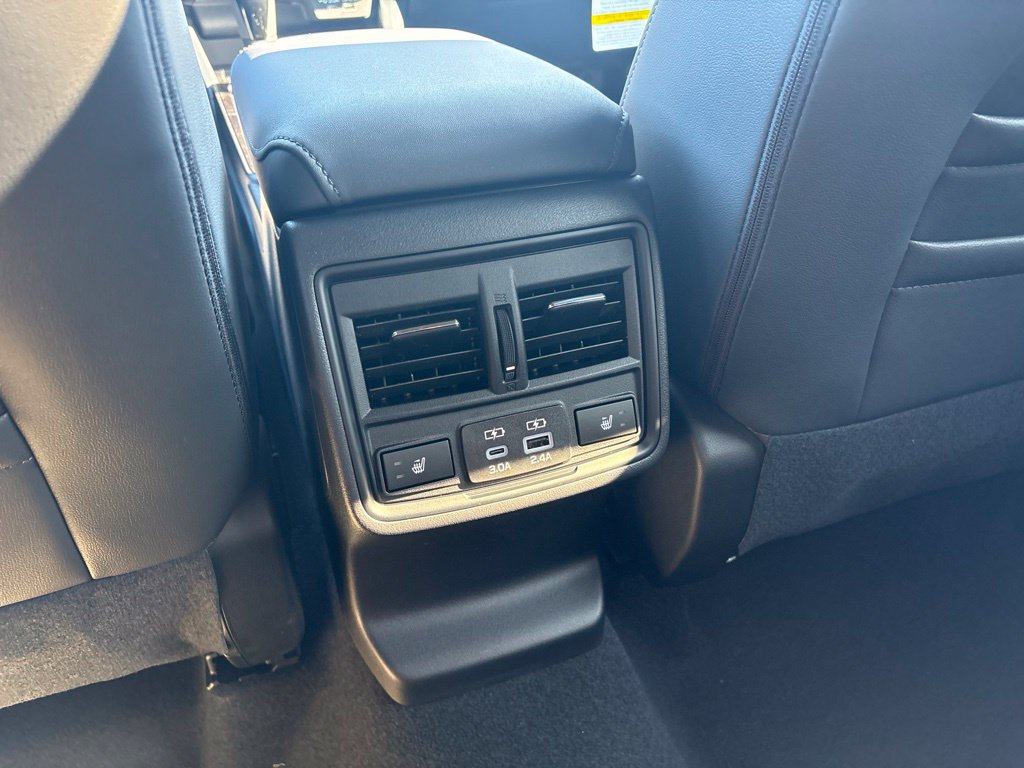New 2026 Subaru Outback Limited AWD/4WD image 13