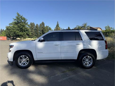 Used 2019 Chevrolet Tahoe LT RWD image 2