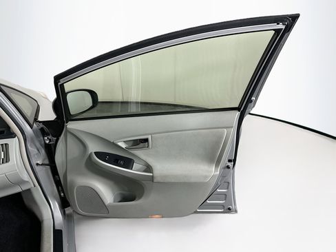 Used 2014 Toyota Prius Two FWD image 30