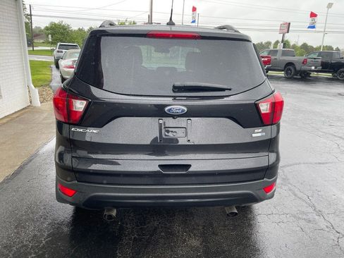 Used 2019 Ford Escape SE AWD/4WD image 5