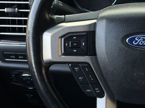 Used 2019 Ford F150 Platinum w/ Equipment Group 701A Luxury AWD/4WD image 15