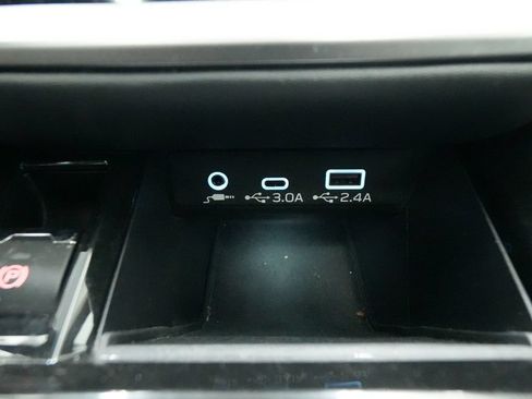Used 2024 Subaru Outback Limited AWD/4WD image 35