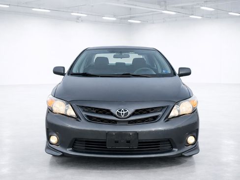 Used 2012 Toyota Corolla S image 3