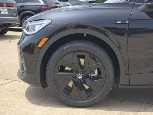 New 2026 Volkswagen ID.4 Pro S Plus AWD/4WD image 5