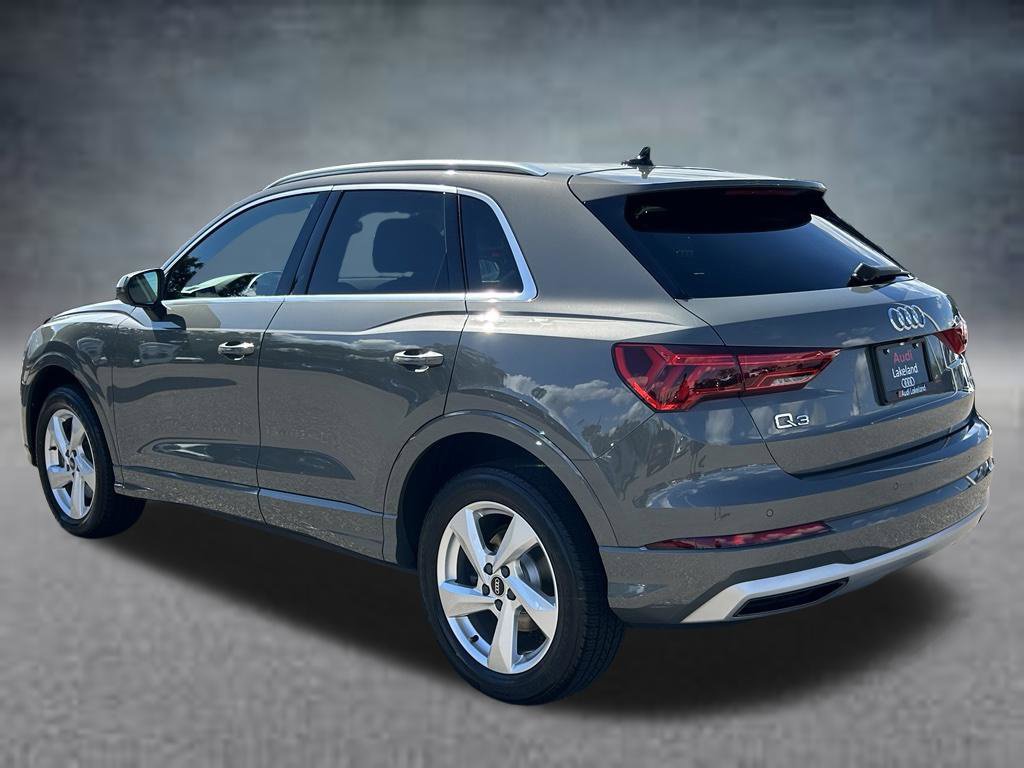 Used 2021 Audi Q3 2.0T Premium w/ Convenience Package AWD/4WD image 3