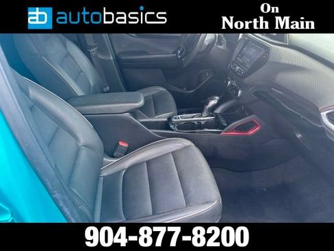 Used 2021 Chevrolet TrailBlazer RS w/ Sun and Liftgate Package FWD image 12