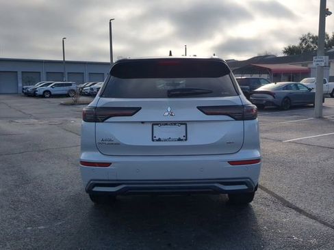 New 2026 Mitsubishi Outlander SEL FWD image 7