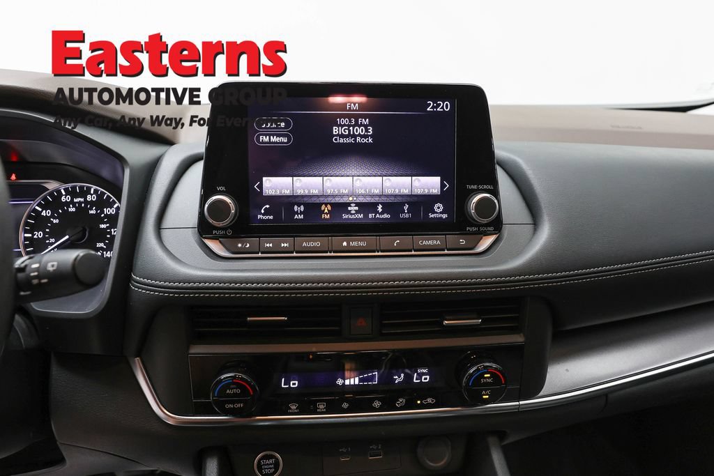 Used 2023 Nissan Rogue SV AWD/4WD image 12