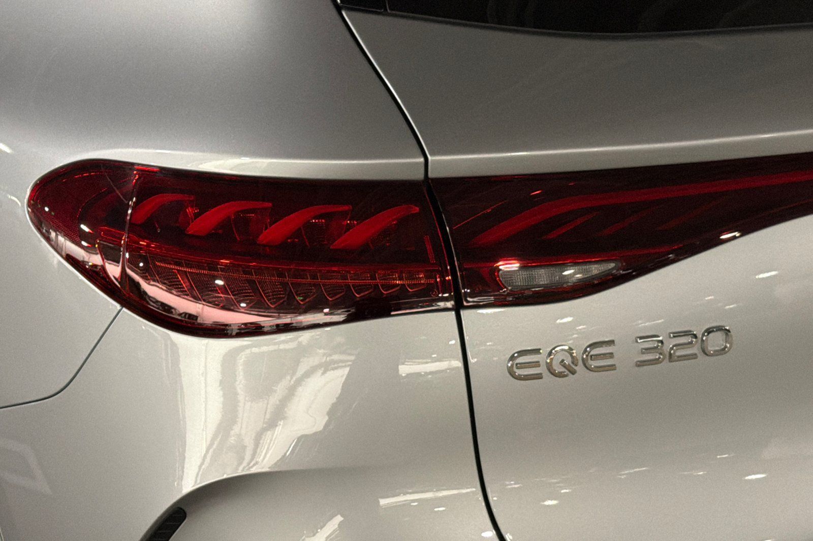 New 2027 Mercedes-Benz EQE 320 4MATIC SUV image 27