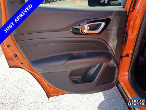 Used 2026 Jeep Compass Latitude AWD/4WD image 18