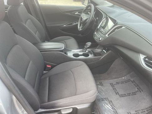 Used 2023 Chevrolet Malibu LT image 17