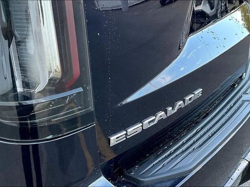 Used 2023 Cadillac Escalade Sport Platinum AWD/4WD image 24