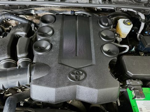 Used 2022 Toyota 4Runner SR5 image 31