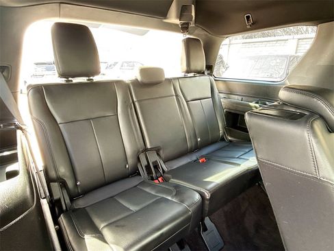 Used 2019 Ford Expedition XLT w/ Equipment Group 202A image 31