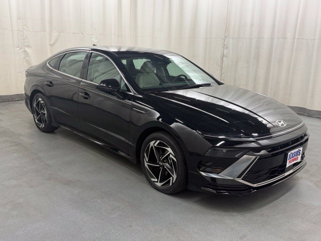 Used 2026 Hyundai Sonata SEL FWD image 1